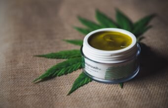 El cannabis revoluciona la industria de la cosmética